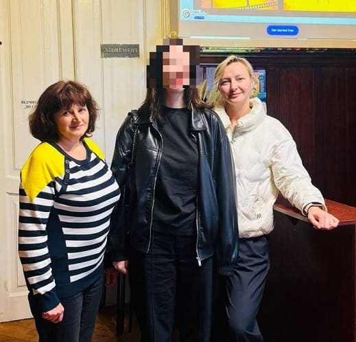Вихованці та працівники сектора ювенальної пробації м. Рівне завітали у відділ масової роботи та естетичного виховання (24.09.2026)