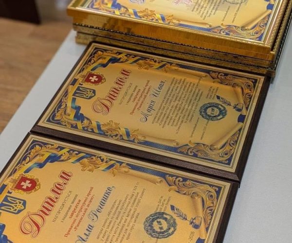 У Рівненській обласній бібліотеці для дітей вручили нагороди Приватної літературної премії «Рівненський акцент-2026»